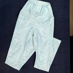 P'tula leggings size Small light blue